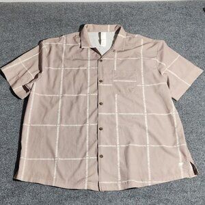 Fabletics Men's Short Sleeve Button-Down Shirt in size 2XL